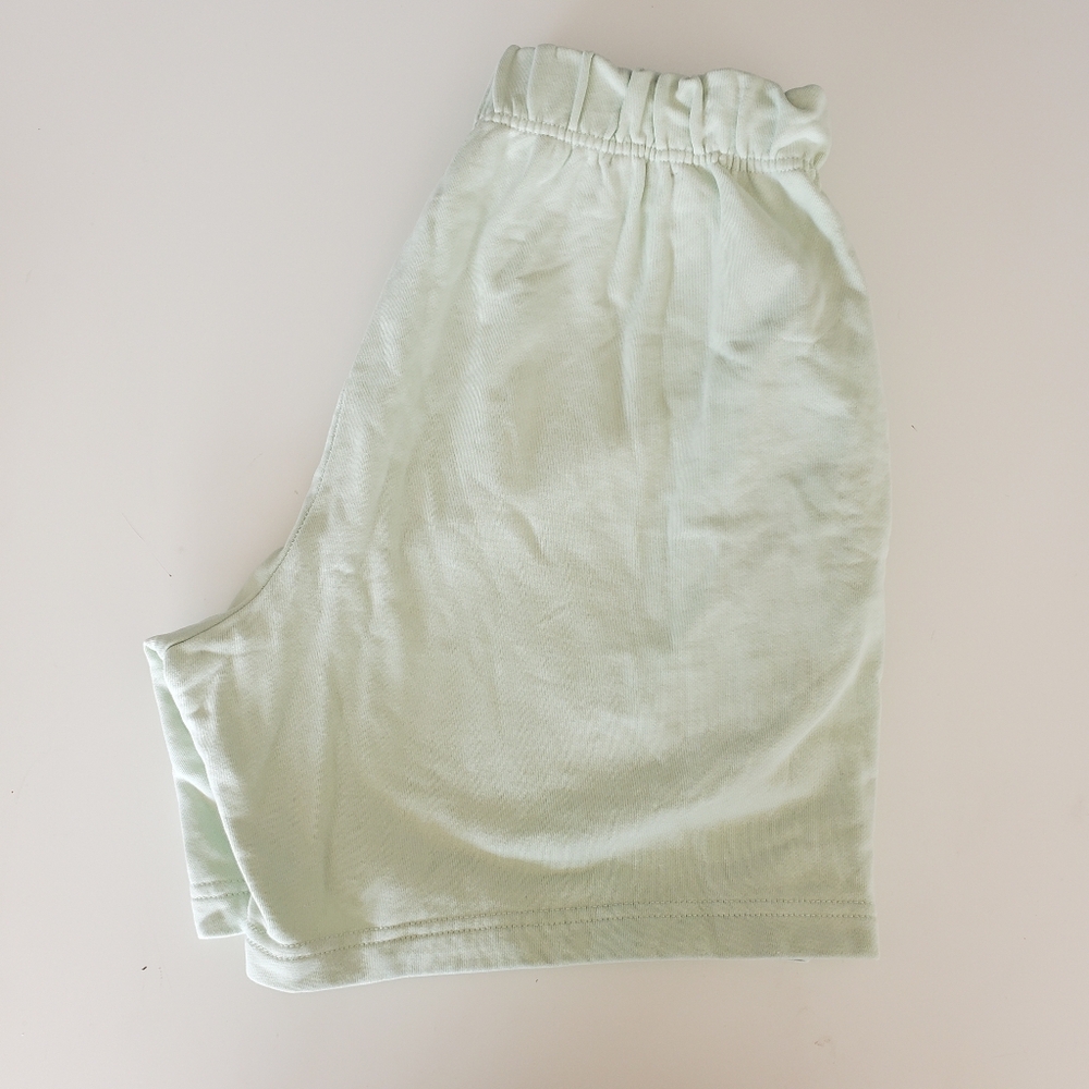 Brunette Small Wide Leg Shorts pastel Mint Green High waist Baggy Long 7" Length